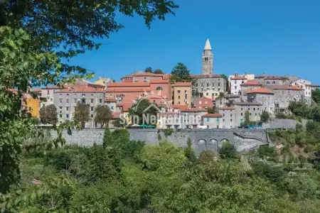 LABIN, ISTRIA, RENOVATED DOUBLE STONE HOUSE WITH THREE SEPARATE APARTMENTS
