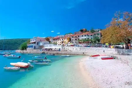 RABAC, ISTRIEN, GERÄUMIGE WOHNUNG MIT PANORAMA-MEERBLICK