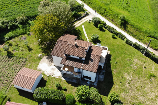 Pazin, Istrien, Haus mit großem Garten Sun Nekretine